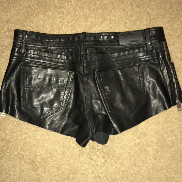 DIESEL Side zip Lamb skin leather raw hem shorts - Picture 2 of 2